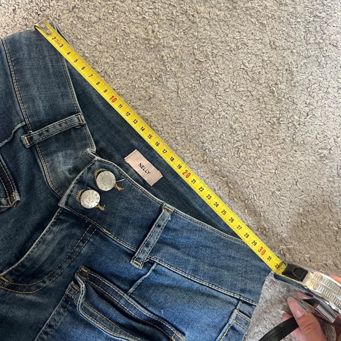 Blå bootcut jeans från Nelly - 2