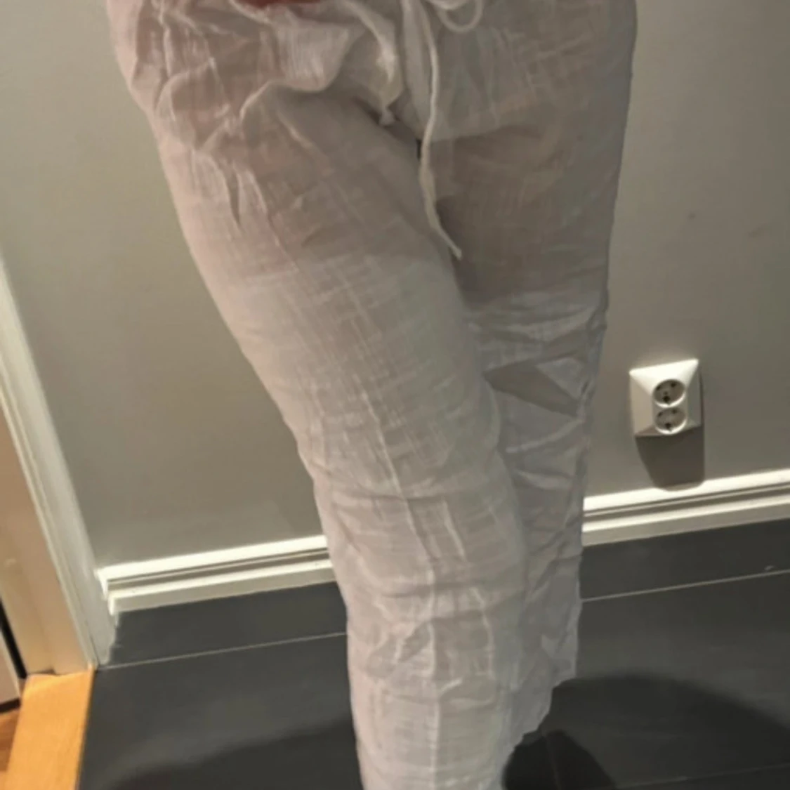 Vita linnebyxor med snörning - 1