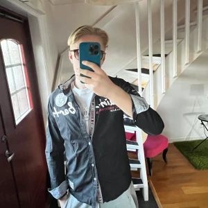 Svart skjorta från Geographical Norway - Snygg svart skjorta från Geographical Norway. Storlek S men passar även M. 