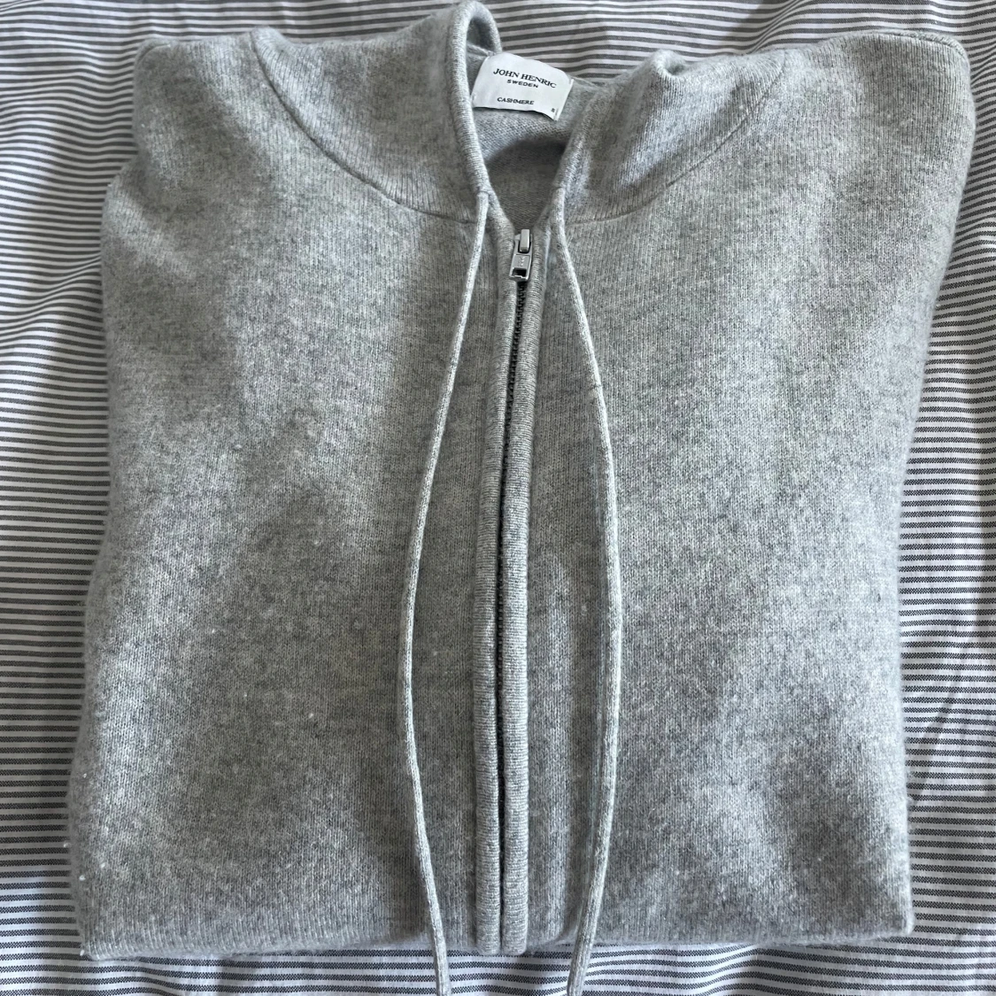 John henric hoodie 