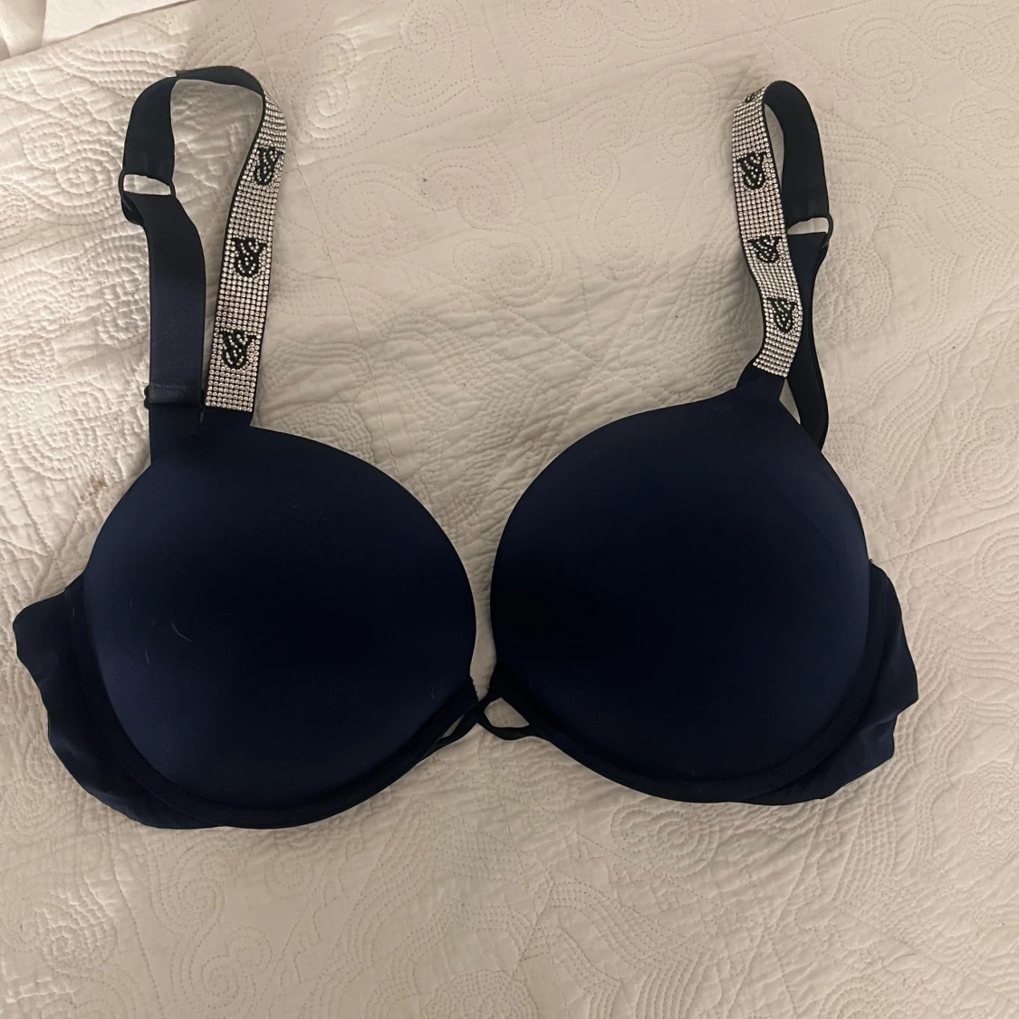 Mörkblå bh från Victoria's Secret