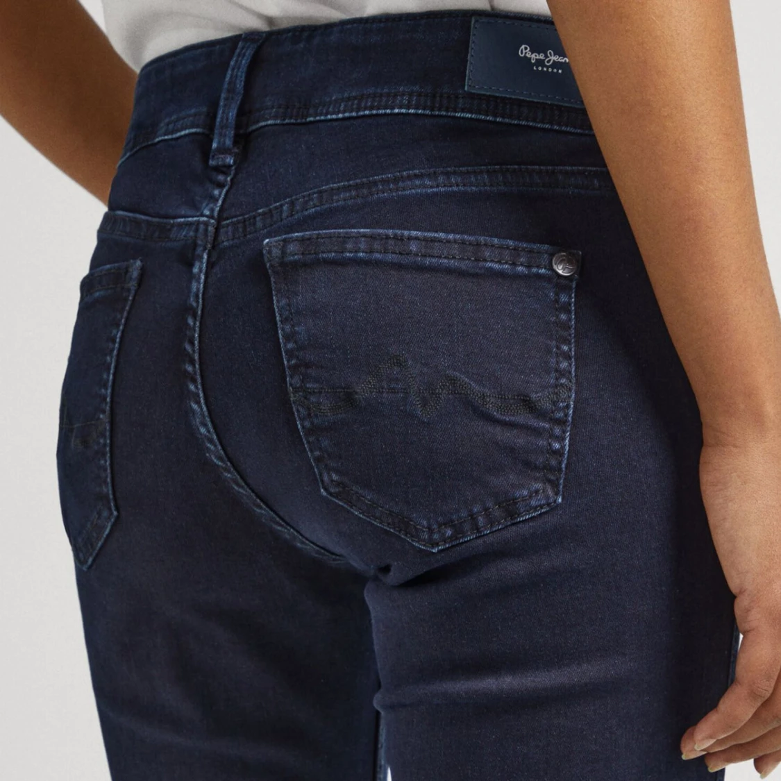 Mörkblå lågmidjade bootcut jeans från Pepe Jeans - 2