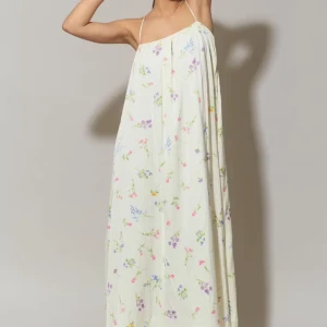 SÖKER I SMALL / MEDIUM - Söker!! Denna klänning i small eller medium! 