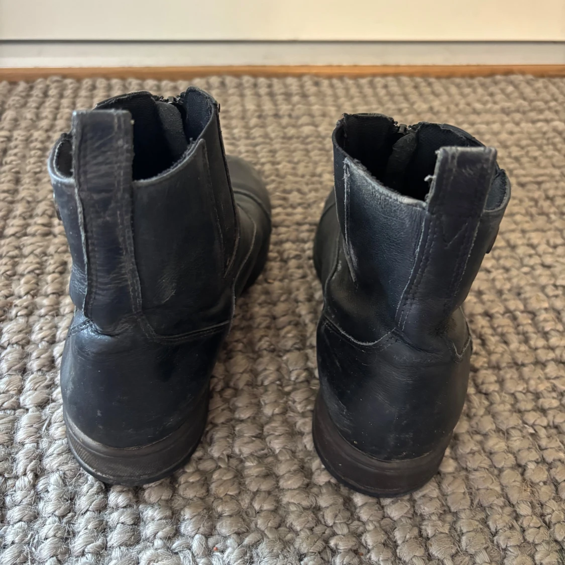 Svarta riskor med dragkedja - 3