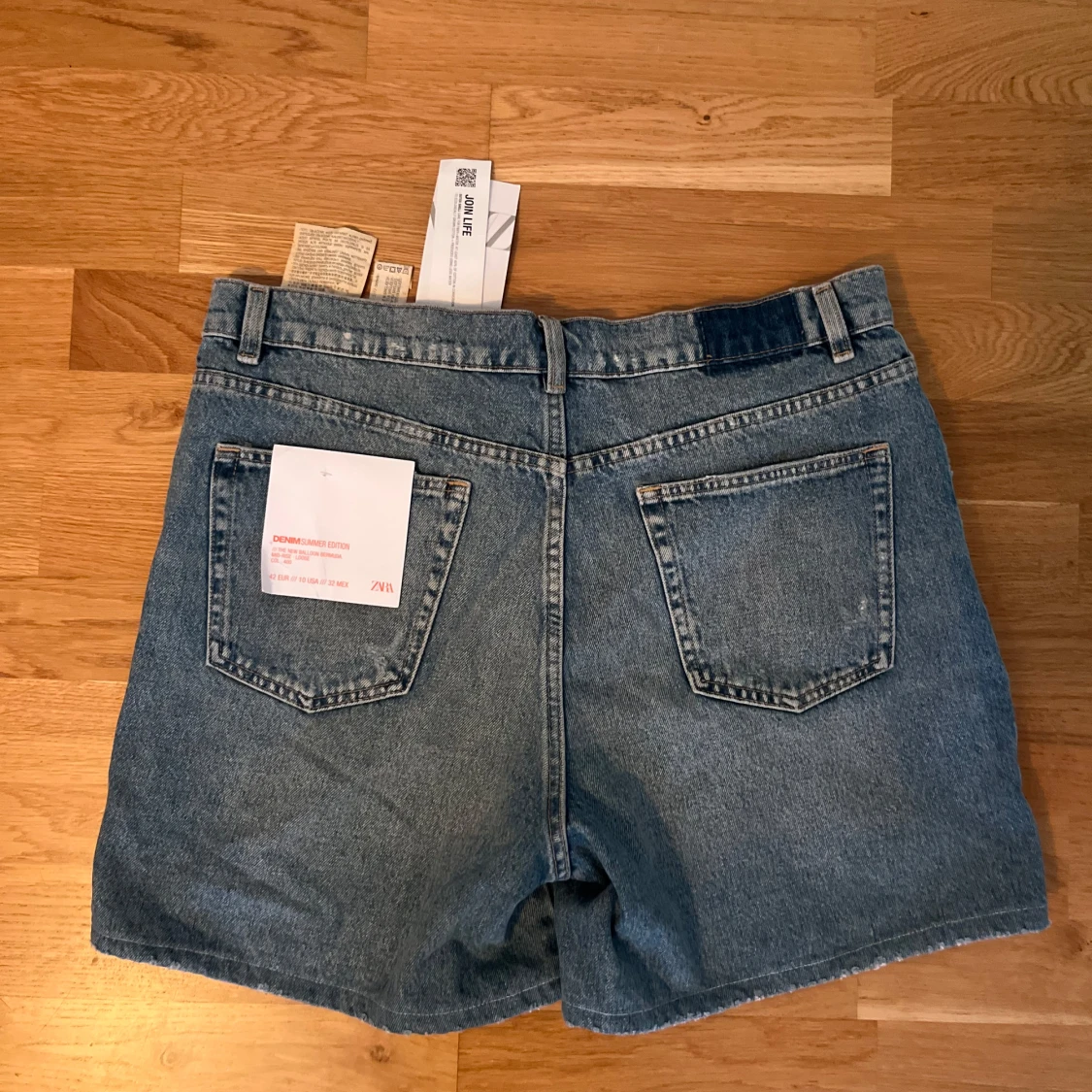 Blå jeansshorts från ZARA - 1