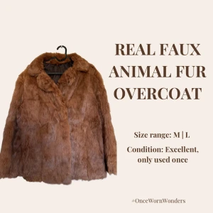 Brun fuskpälsjacka - A classic, high-quality real animal fur overcoat in a rich brown tone — elegant, warm, and timeless. This vintage-style piece offers both comfort and style, making it perfect for cold Nordic winters or formal occasions. 	•	Material: Genuine animal fur (natural) 	•	Color: Warm brown 	•	Size Range: Fits M–L 	•	Fit: Regular with slight room for layering 	•	Lining: Fully lined with soft satin interior 	•	Closure: Hidden hook front 	•	Length: Mid-hip 	•	Condition: Excellent – only worn once, no damag