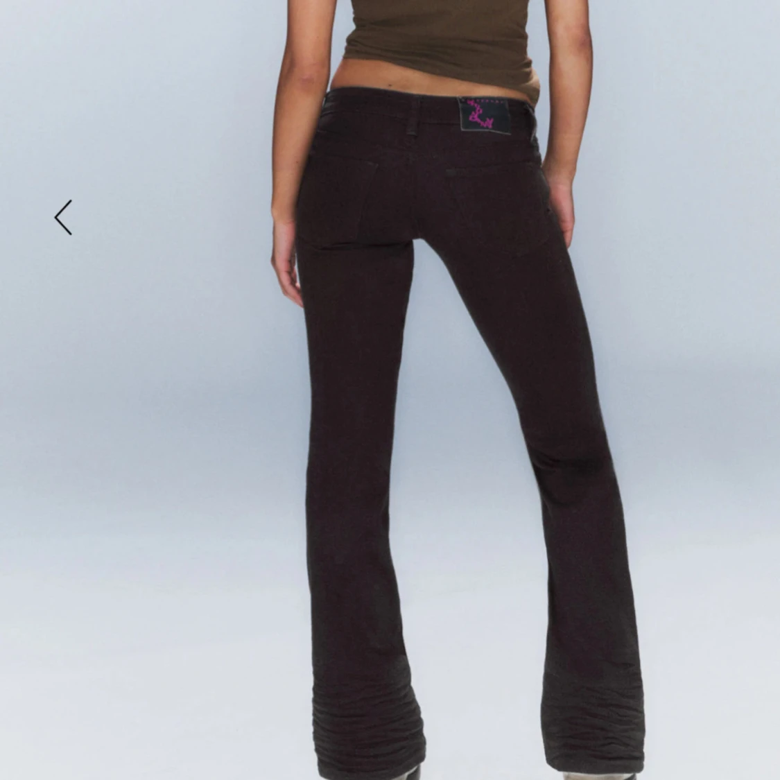 Svarta bootcut jeans från Cheap Monday