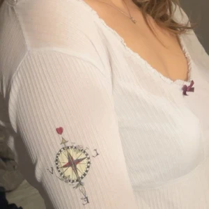 Odd Molly Topp - Söt vit Odd Molly topp!💓strl M men sitter bra på mig som oftast har S