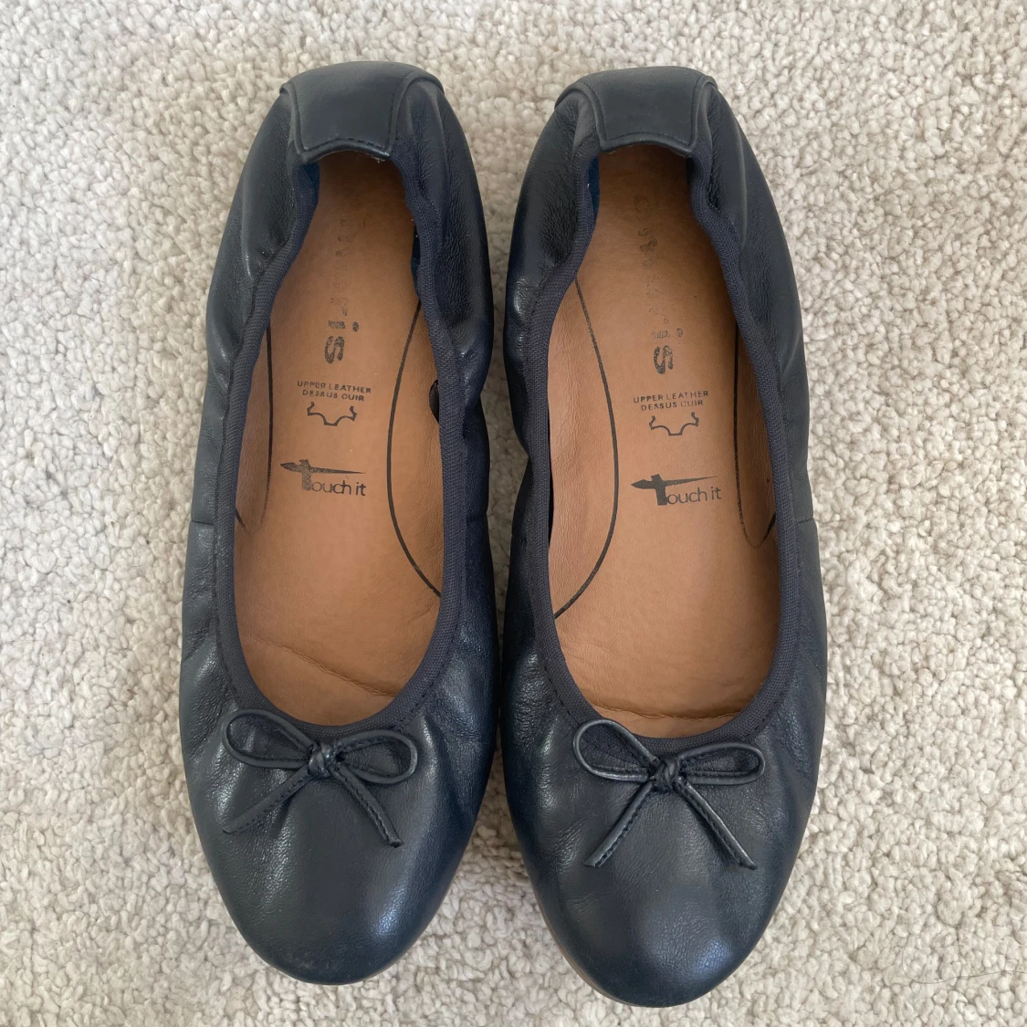 Marinblå ballerinaskor 