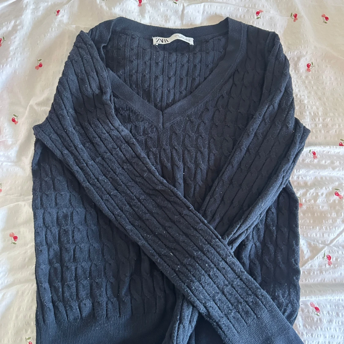 Marinblå stickad tröja från Zara - 1