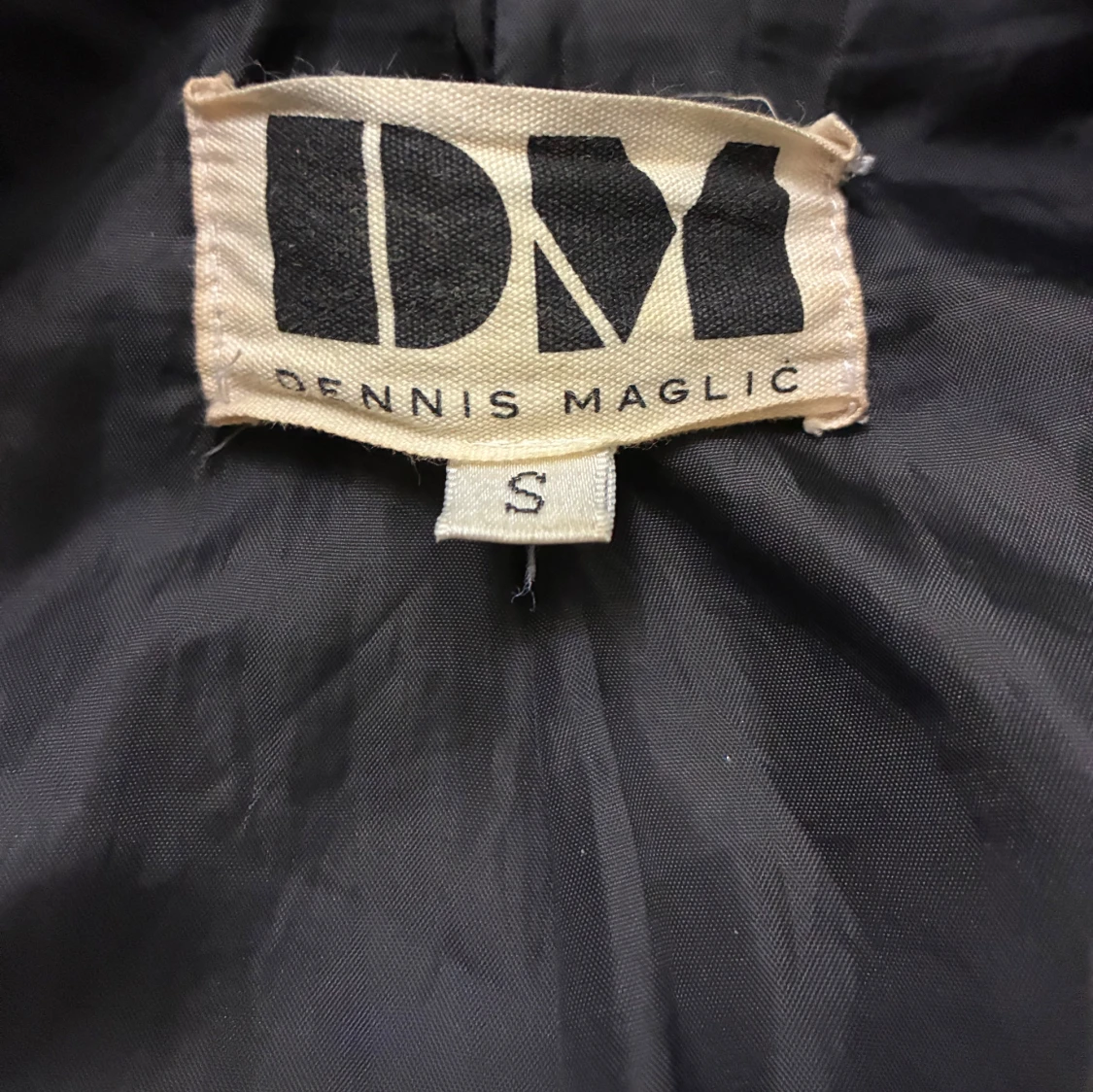 Svart parkajacka med fuskpäls från DM - 4