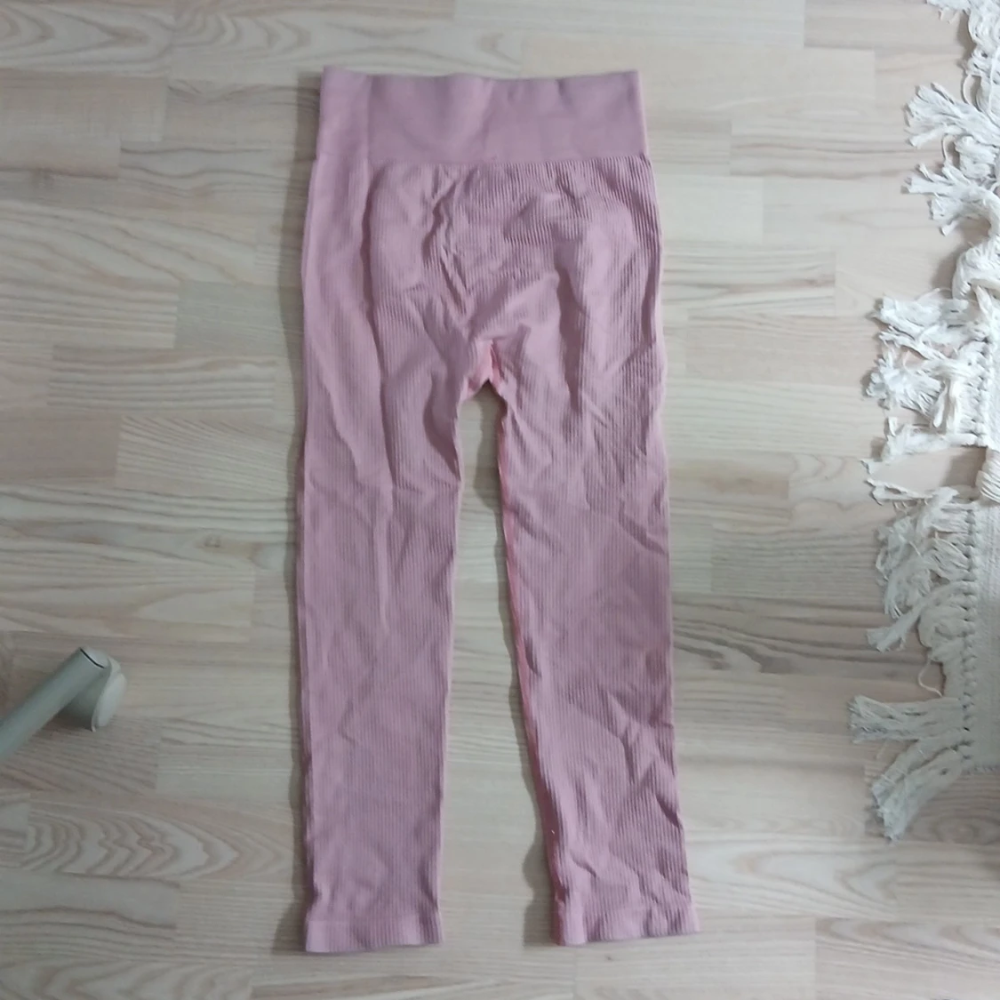 Rosa ribbade leggings från ICANIWILL - 1