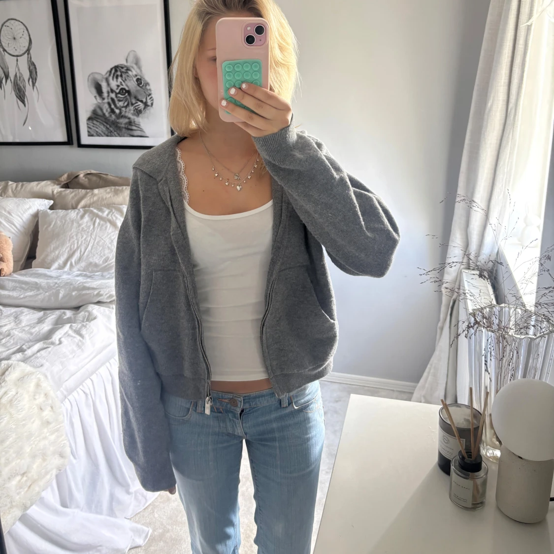 Grå stickad hoodie med dragkedja - 3