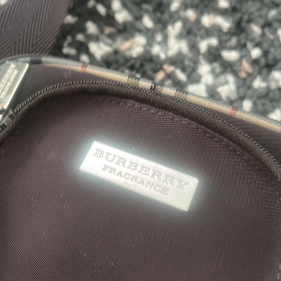 Brun axelväska från Burberry - 1