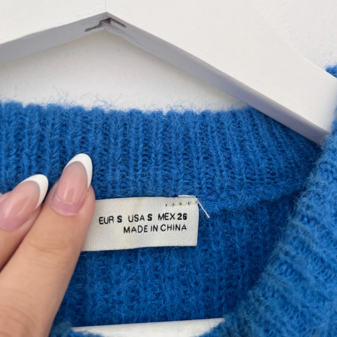 Blå stickad tröja i XS från ZARA  - 2