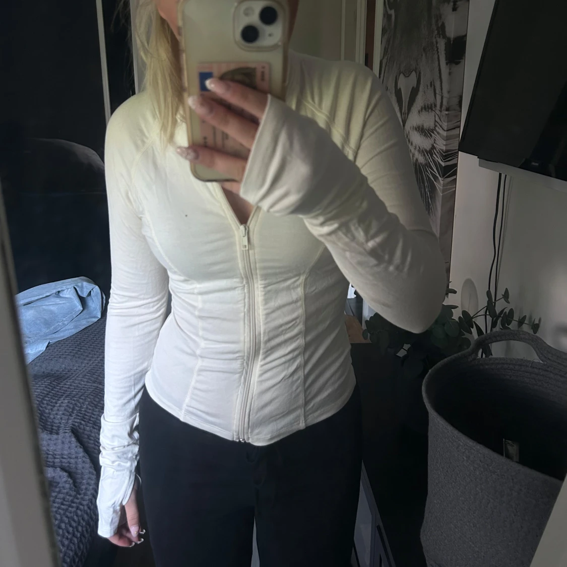 Gina tricot zip tröja