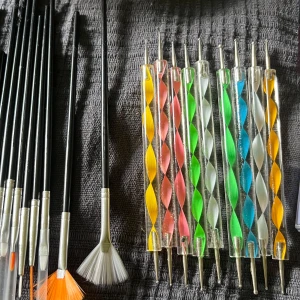 9 st nail dotting tool & övningsfinger  - 200 kr!