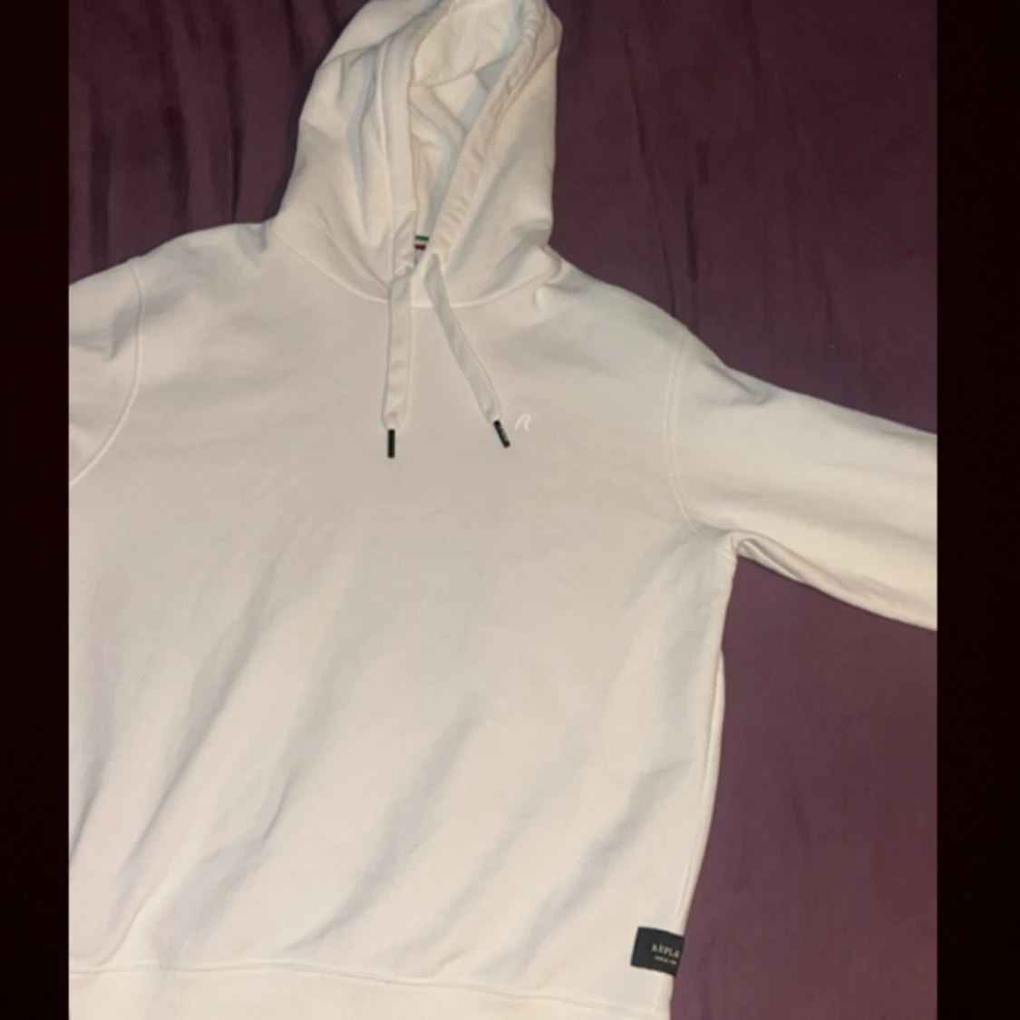 Vit hoodie från Replay med huva