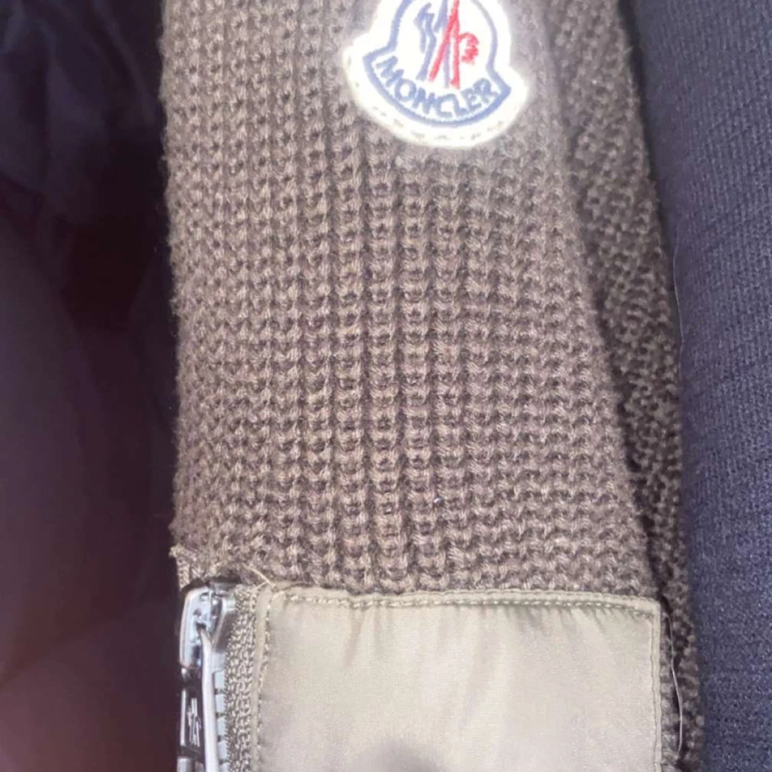 Brun Moncler dunjacka med stickade ärmar - 2