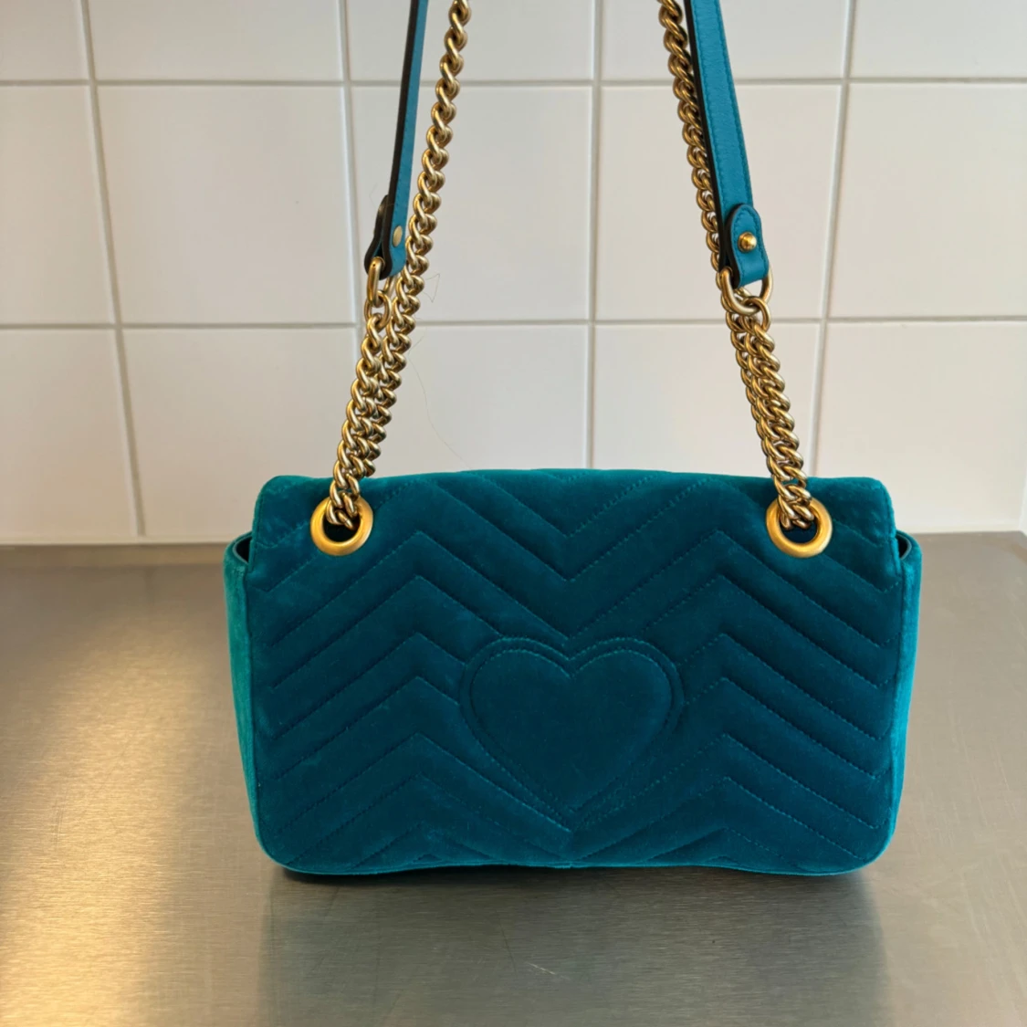 Turkos sammet axelväska från Gucci - 2