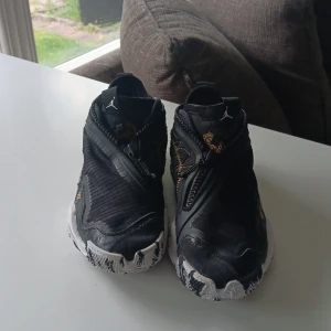 Basketskor - Nypris: 800kr