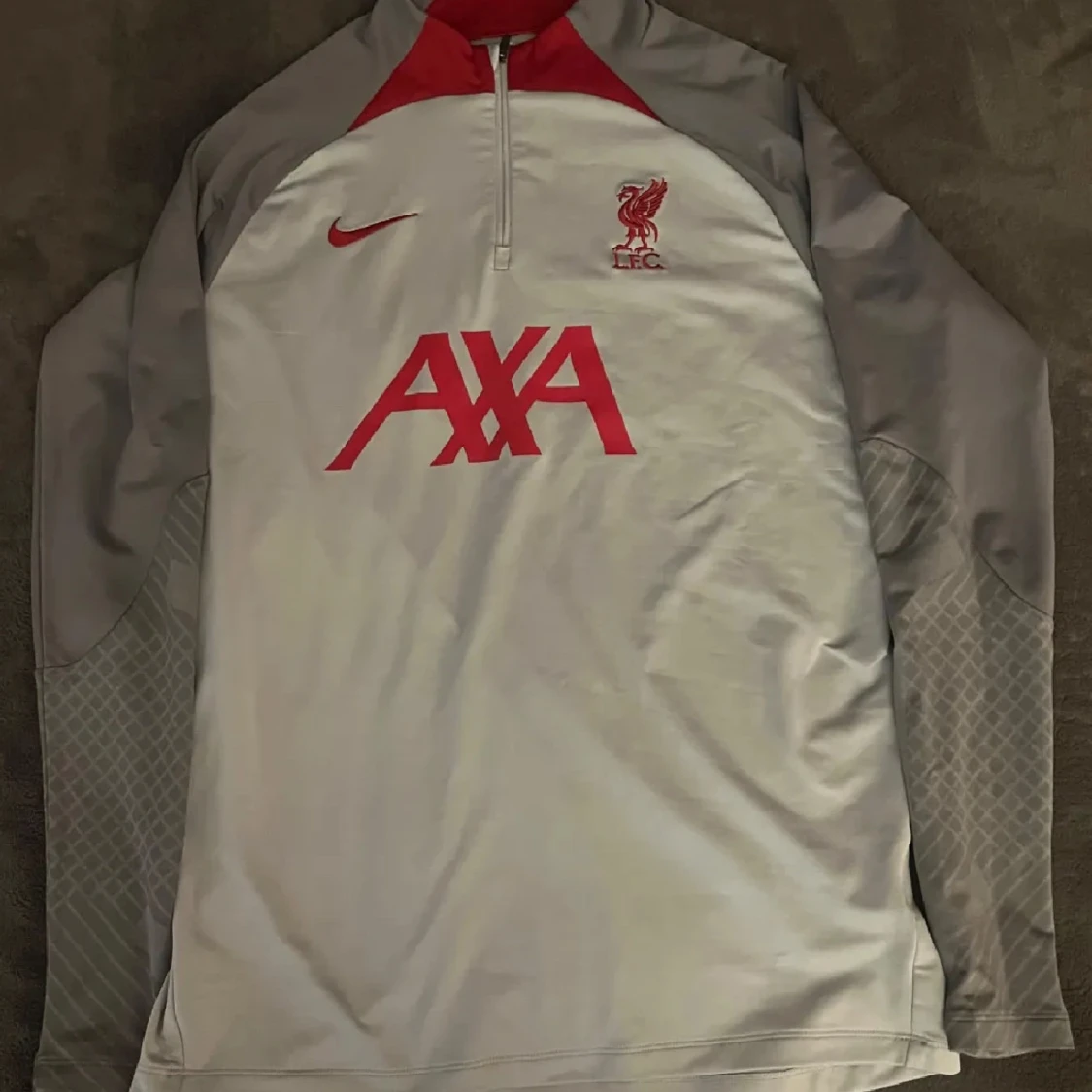 Liverpool träningströja från Nike
