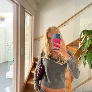 Stickad tunn tröja - Jättefiiin tröja från zara med knappar❤️❤️❤️