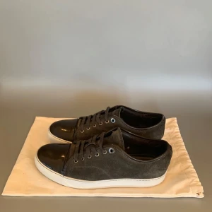 Lanvin Cap Toe Uk 7 - Tja, säljer nu dessa sjukt feta Lanvins i otroligt bra skick, dom är självklart äkta, dustbag tillkommer, först till kvarn!!