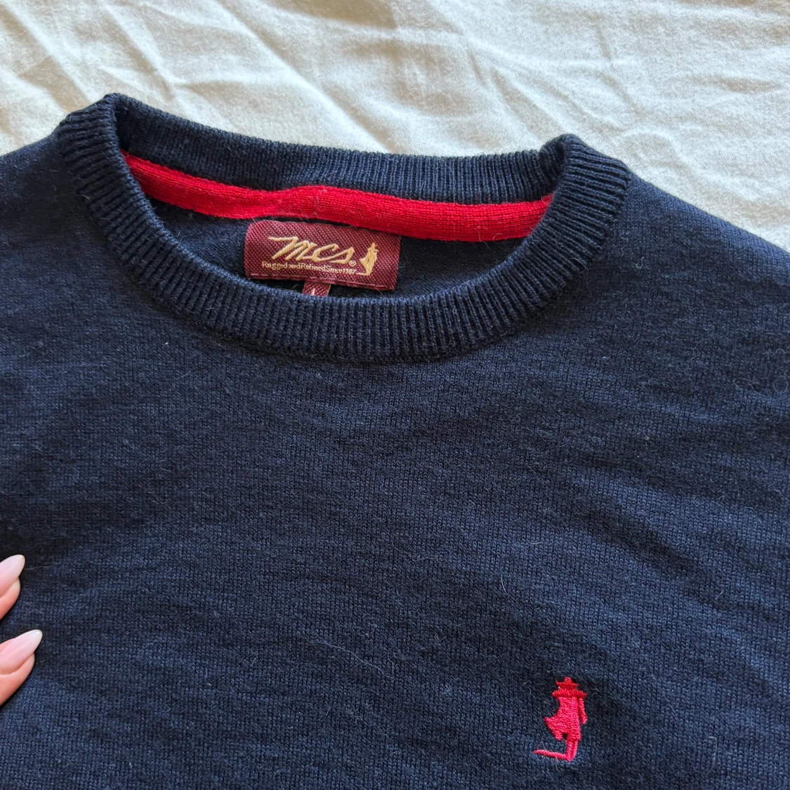 Mörkblå stickad tröja från MCS - 1