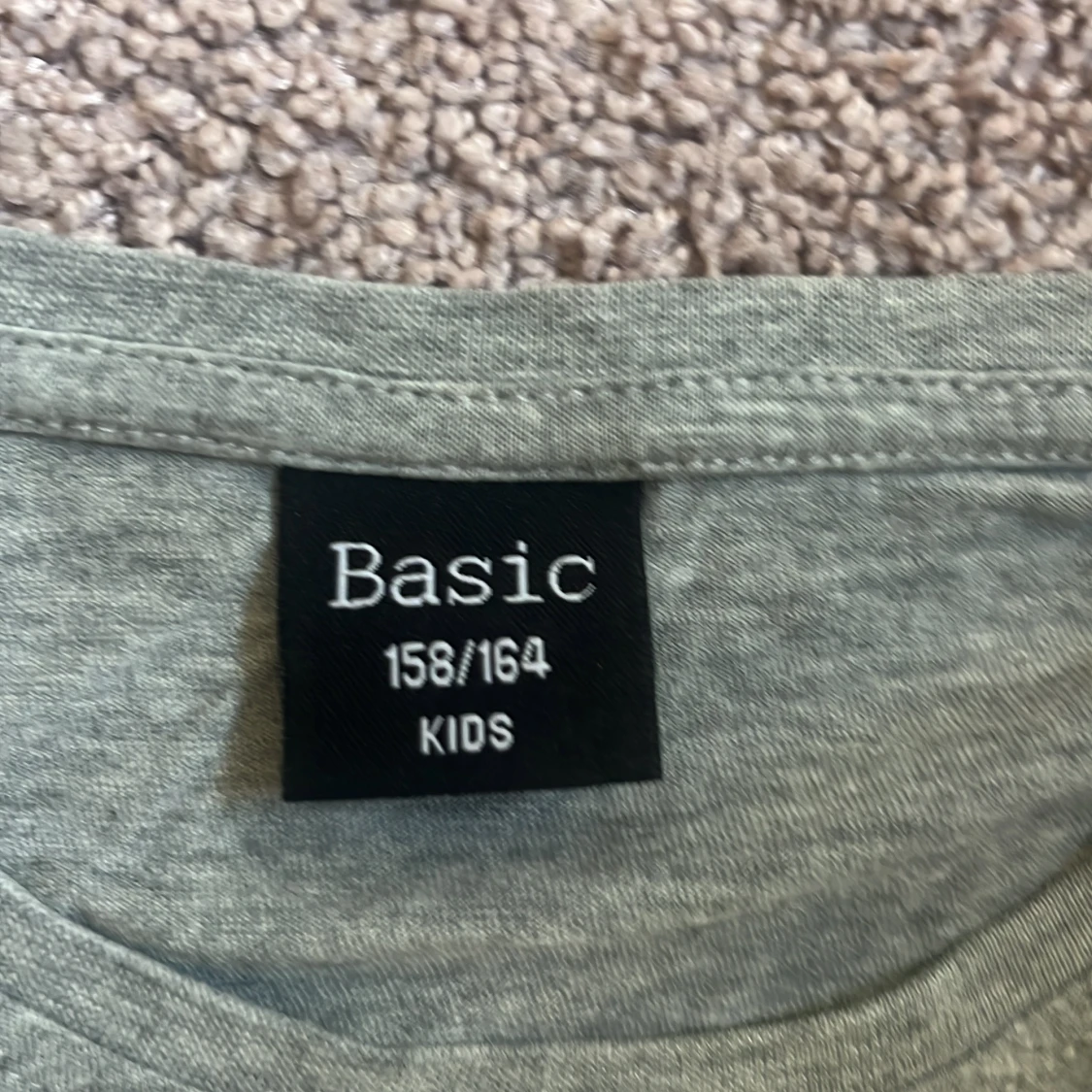 Grå basic t-shirt i bomull - 2