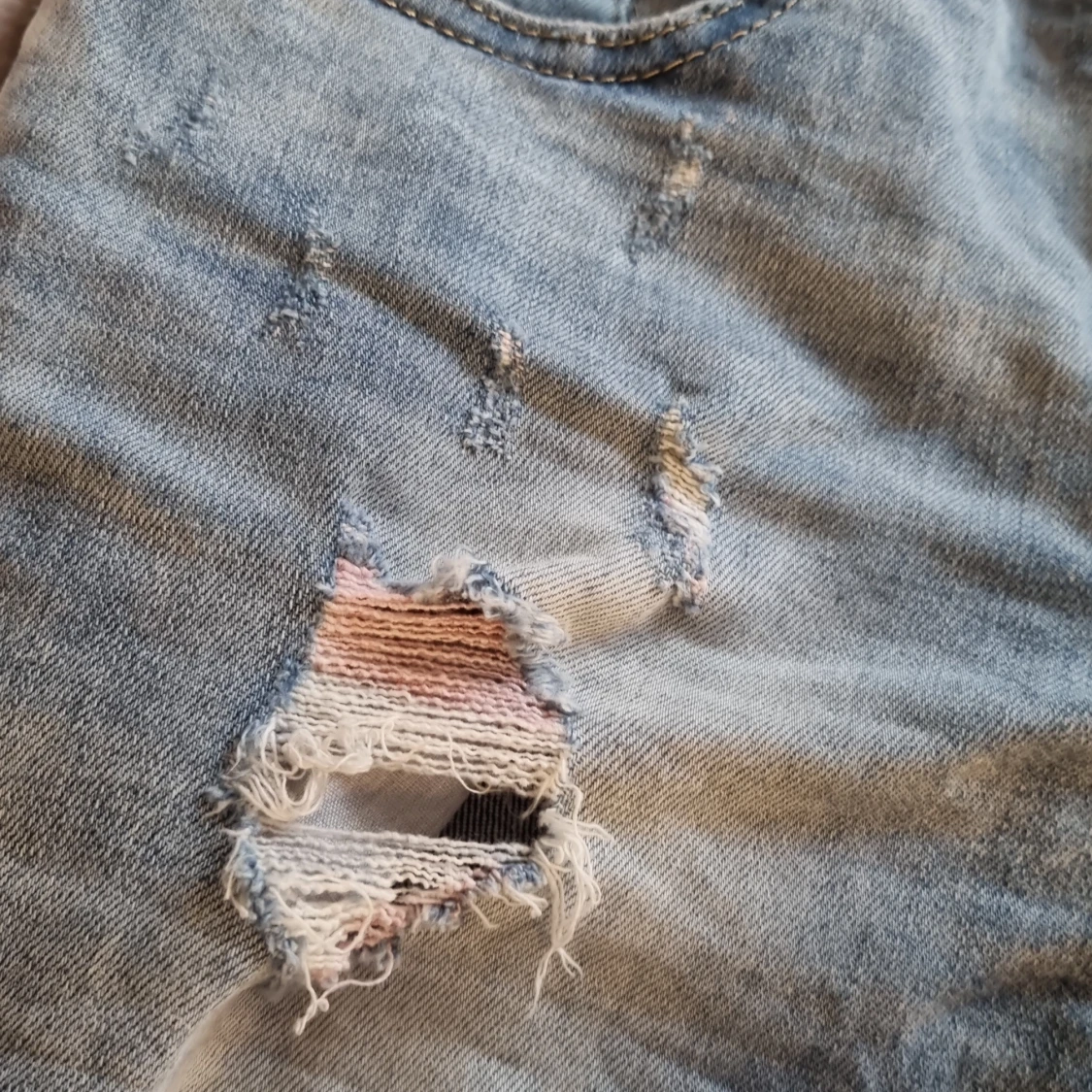 Ljusblå jeansshorts från Miss Two - 4