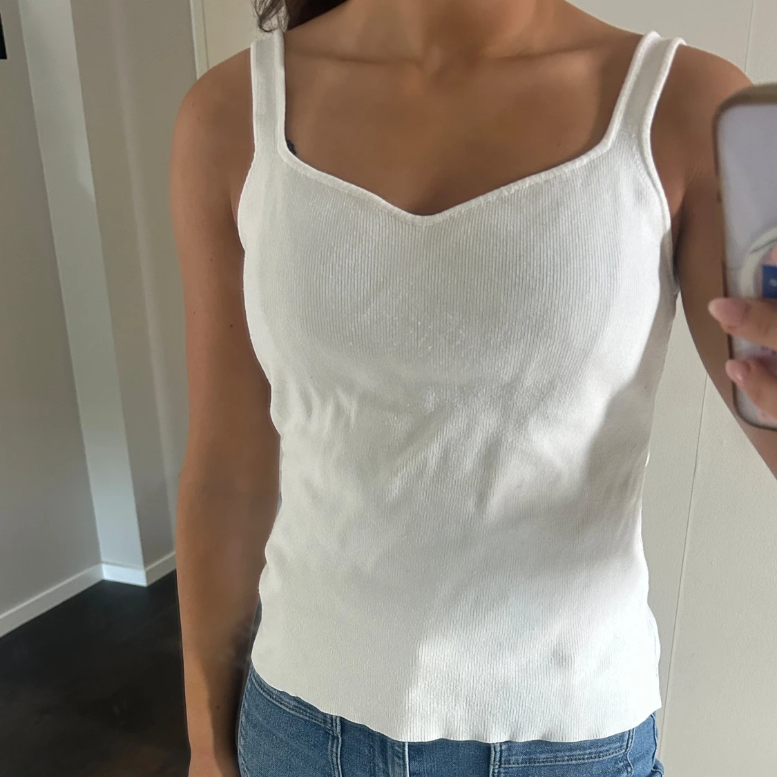 Vit ribbad linnetopp från Neo Noir - 1