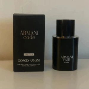 Armani Code Parfum från Giorgio Armani - Cirka 35/50ml kvar