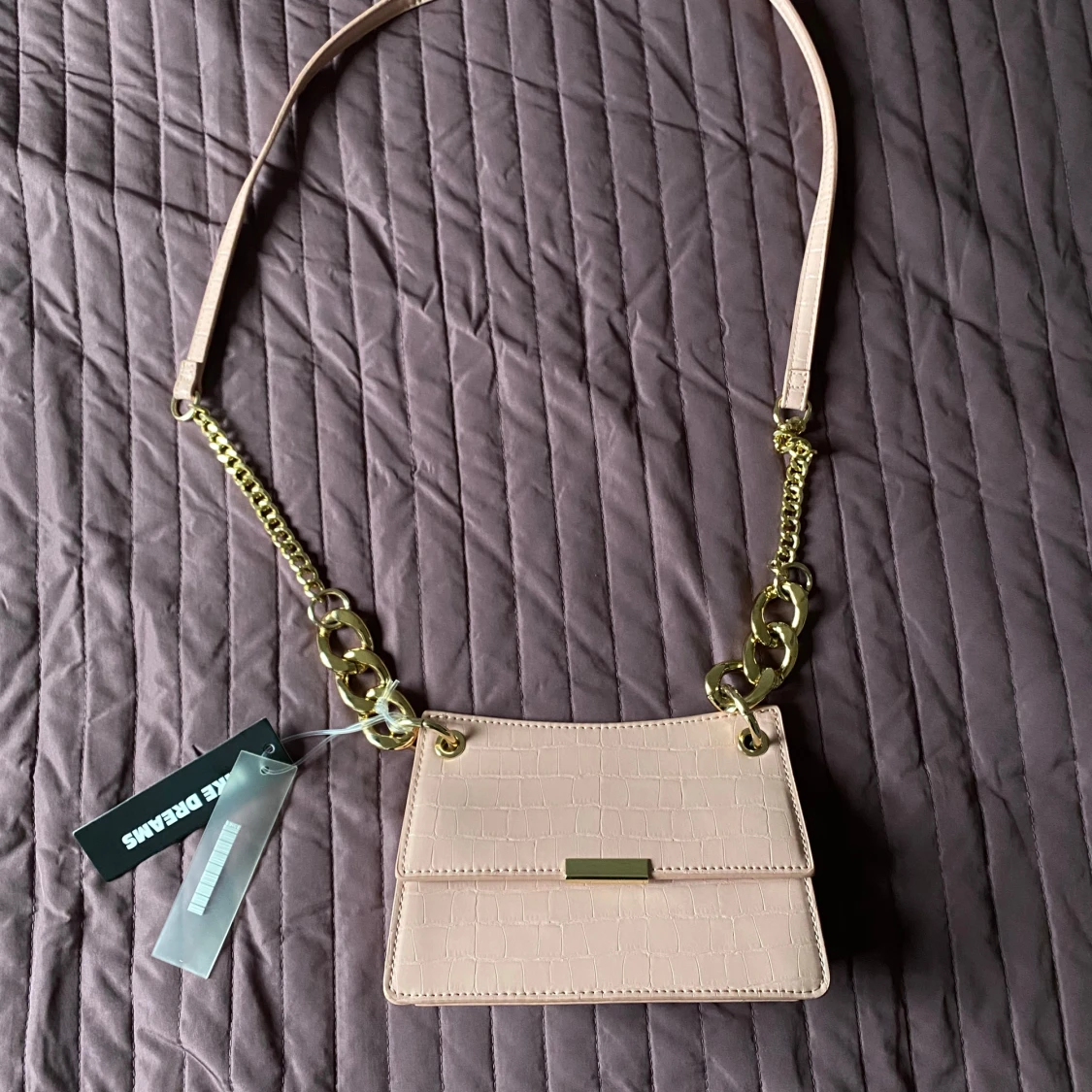 Ljusrosa axelväska från Like Dreams