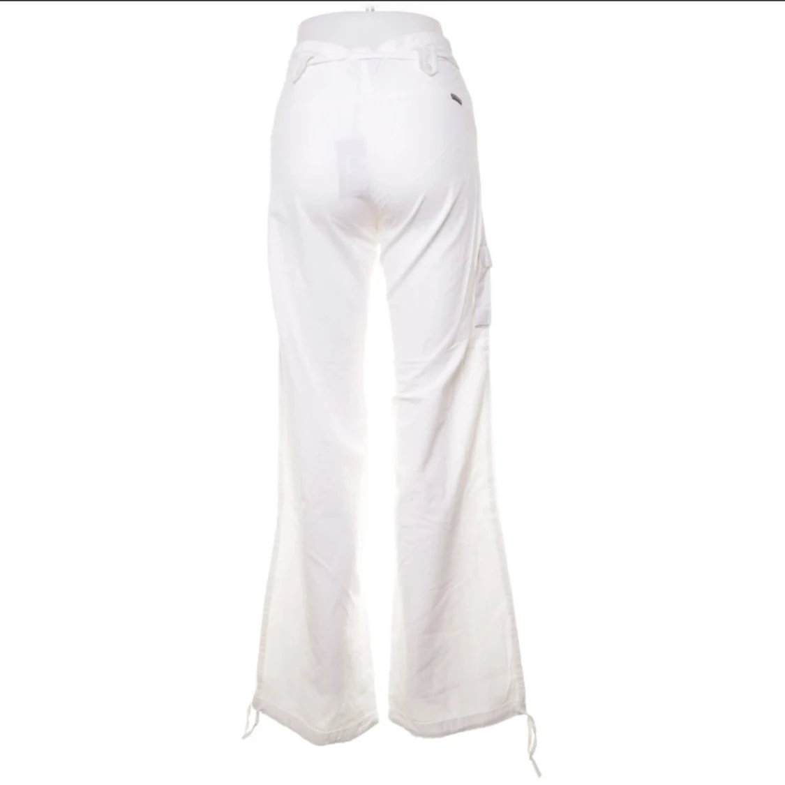 Vita cargopants från Shout, storlek L - 1
