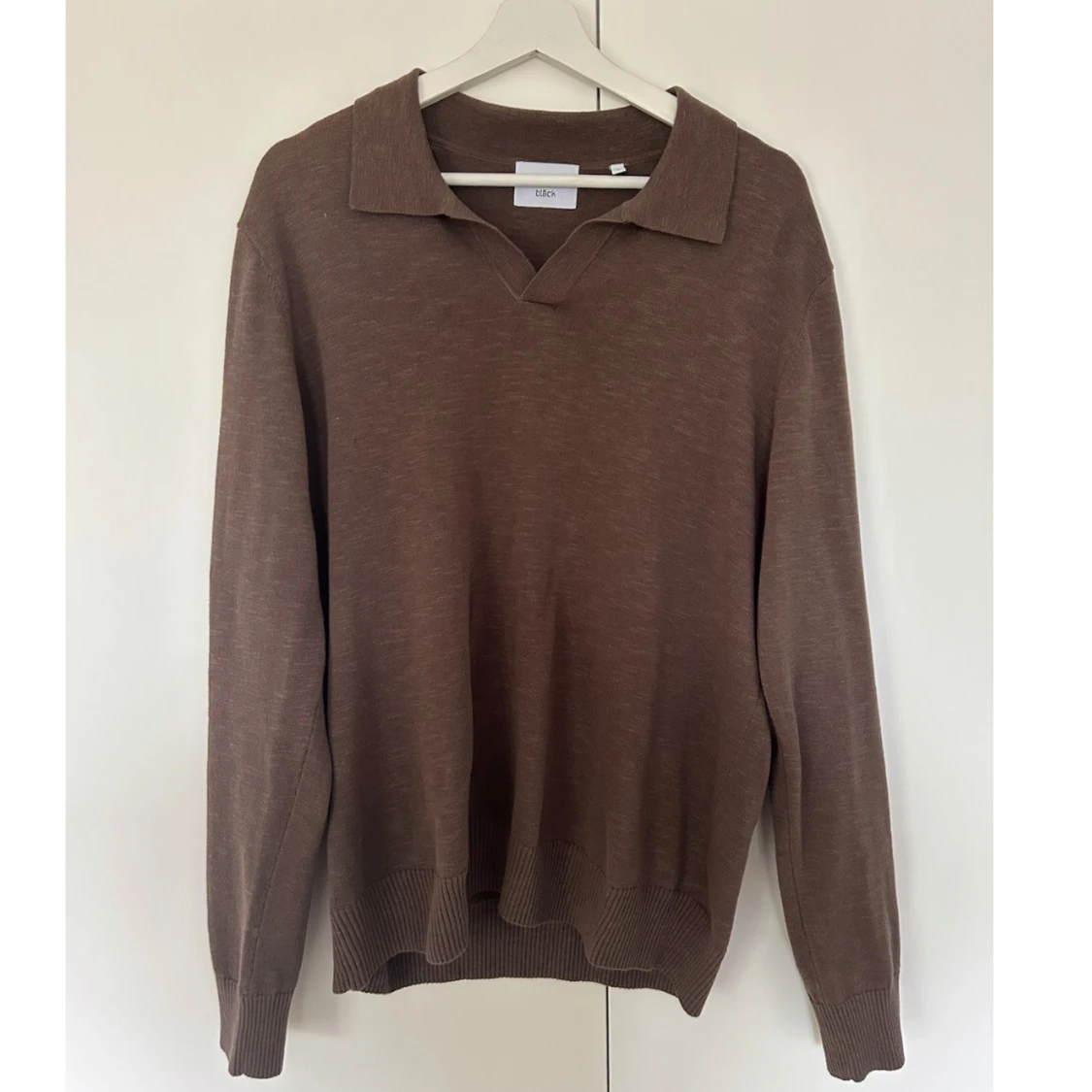 Brun pikétröja från Bläck