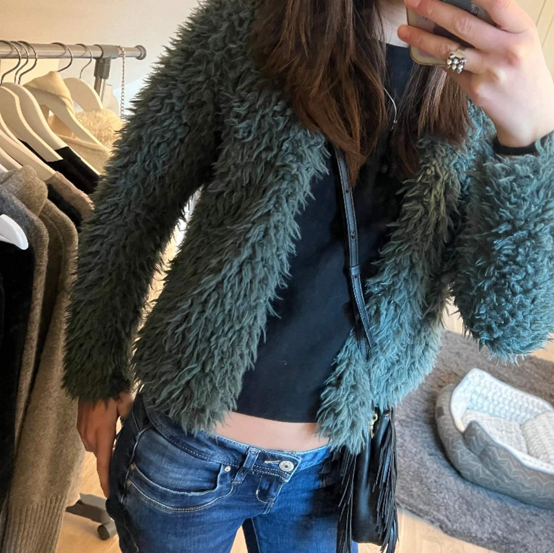 Fluffig jacka / kofta - 1