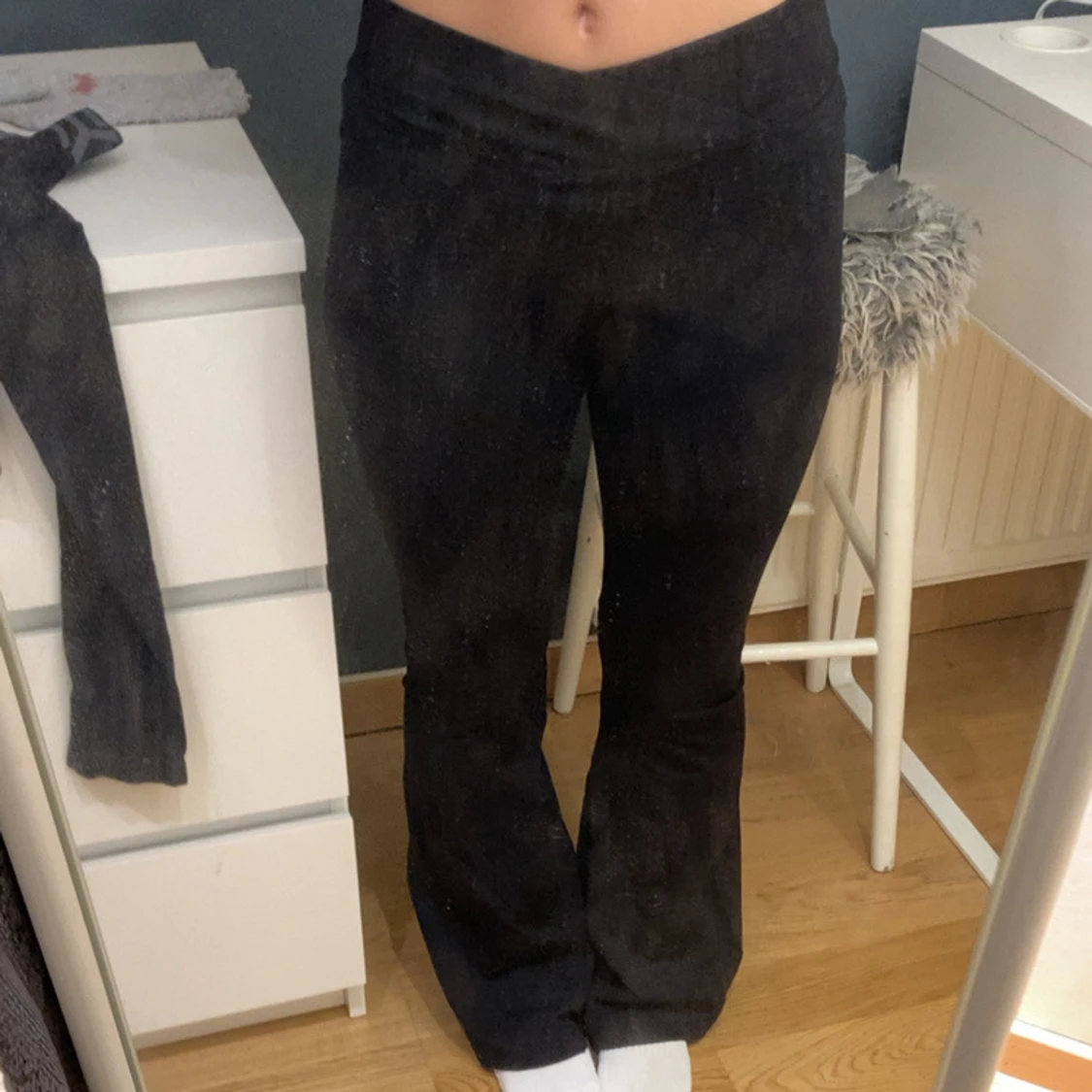 Svarta bootcut byxor