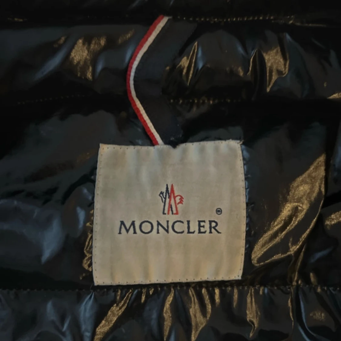 Svart dunväst från Moncler - 3