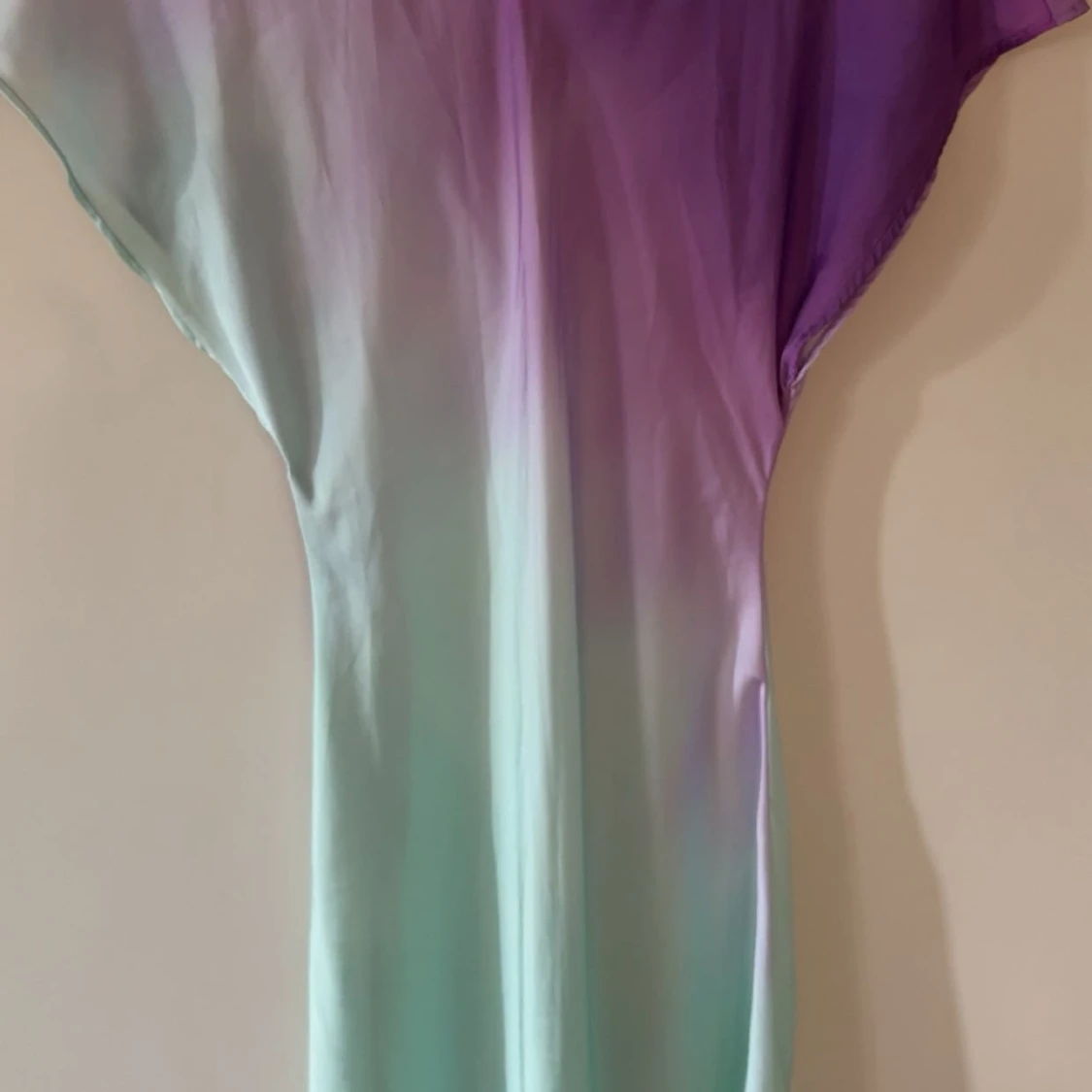 Långklänning i lila och mintgrön - 1