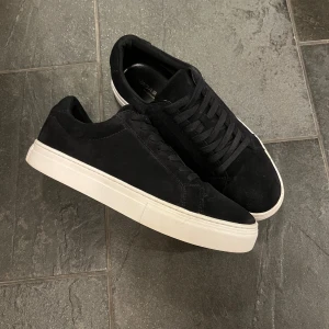  Vagabond skor - Vagabond skor i storlek 41. Inte mycket använda så i mycket fint skick. Skriv gärna vid funderingar 