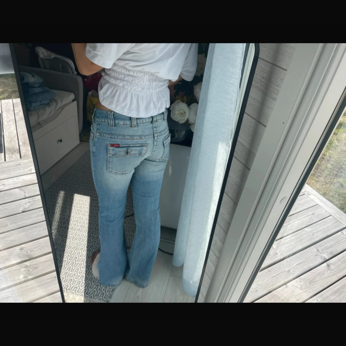 lågmidjade bootcut jeans - 2