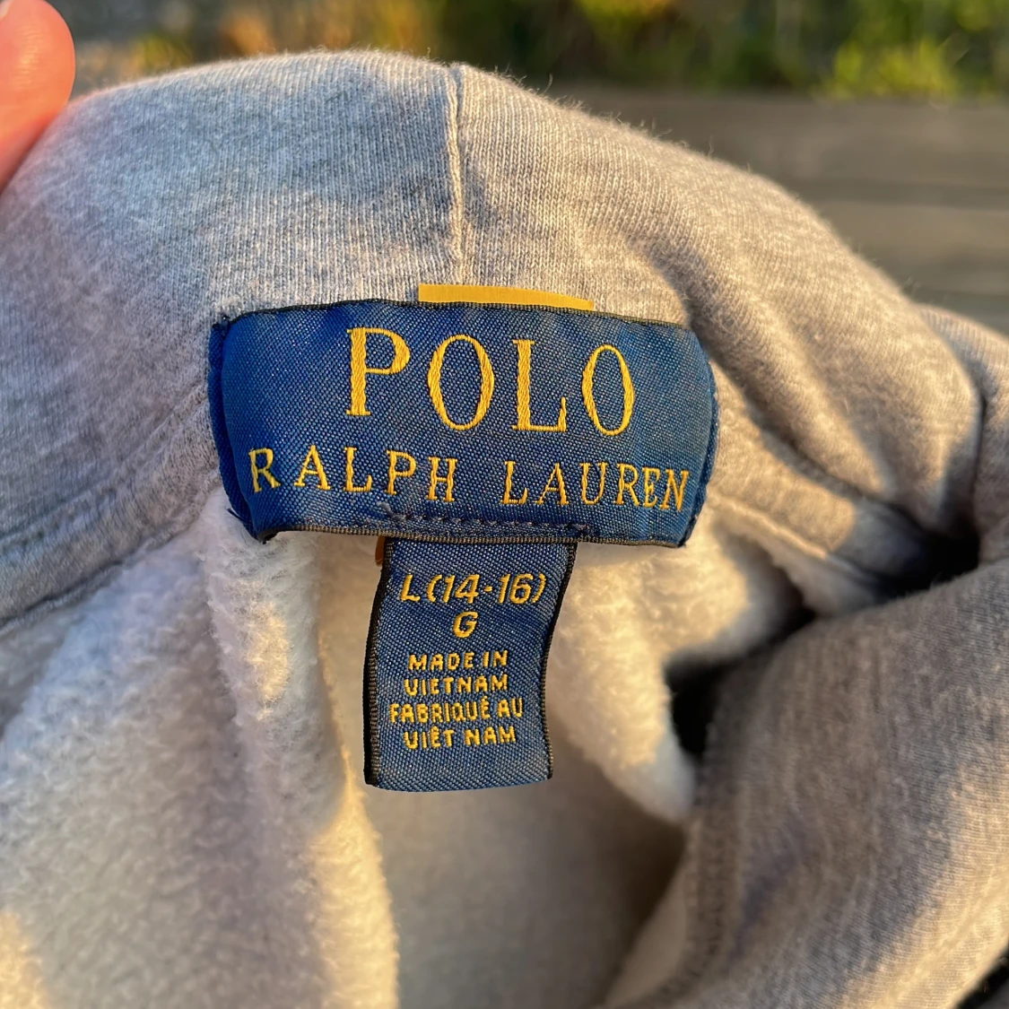 Grå hoodie från Polo Ralph Lauren - 1