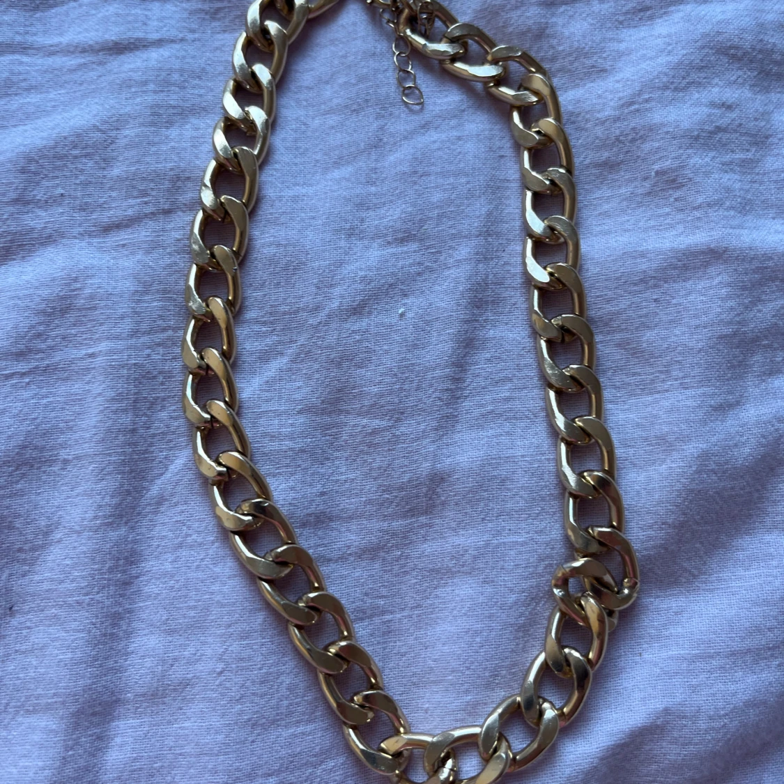 Chunky guldfärgat halsband - 2