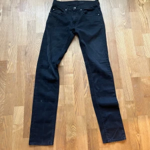 Svarta tiger of sweden jeans  - Svarta tiger of sweden jeans i bra skick utan defekter. 