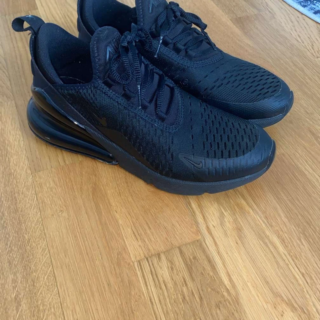 Svarta Nike Air Max 270 sneakers - 3