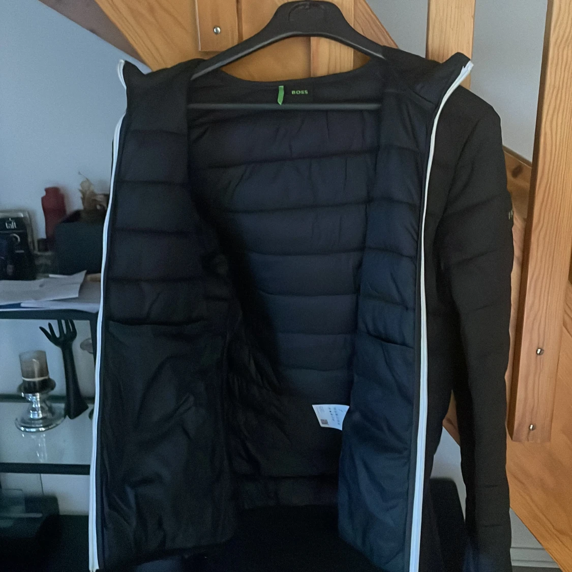 Svart pufferjacka från BOSS,   - 2