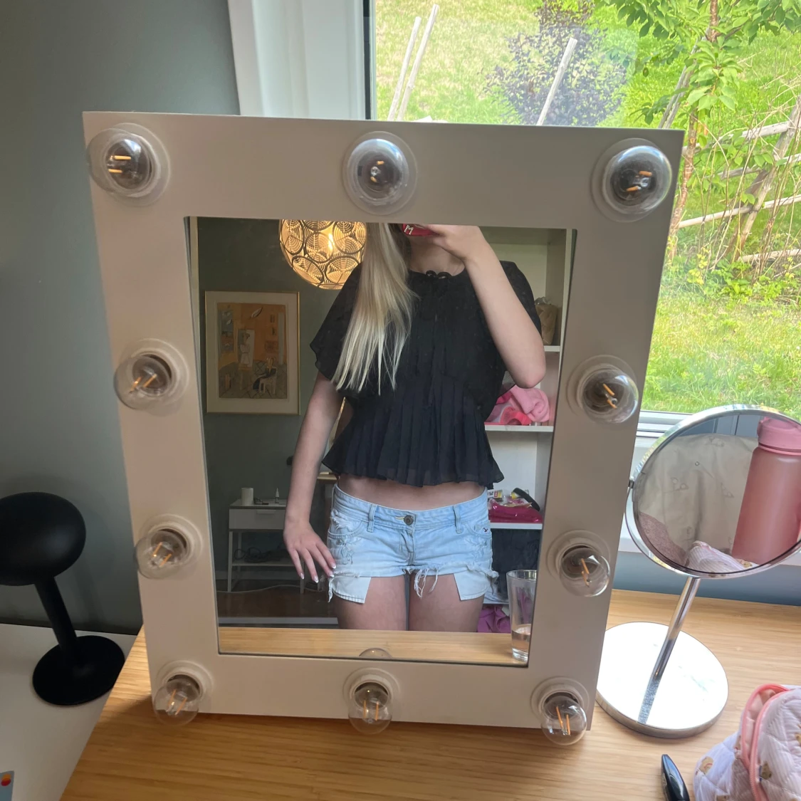 Jättesnygg svart blus - 2