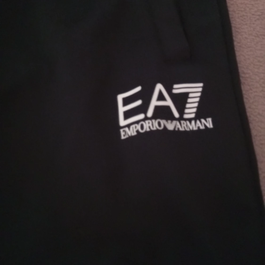 Svarta mjukisbyxor EA7 Emporio Armani