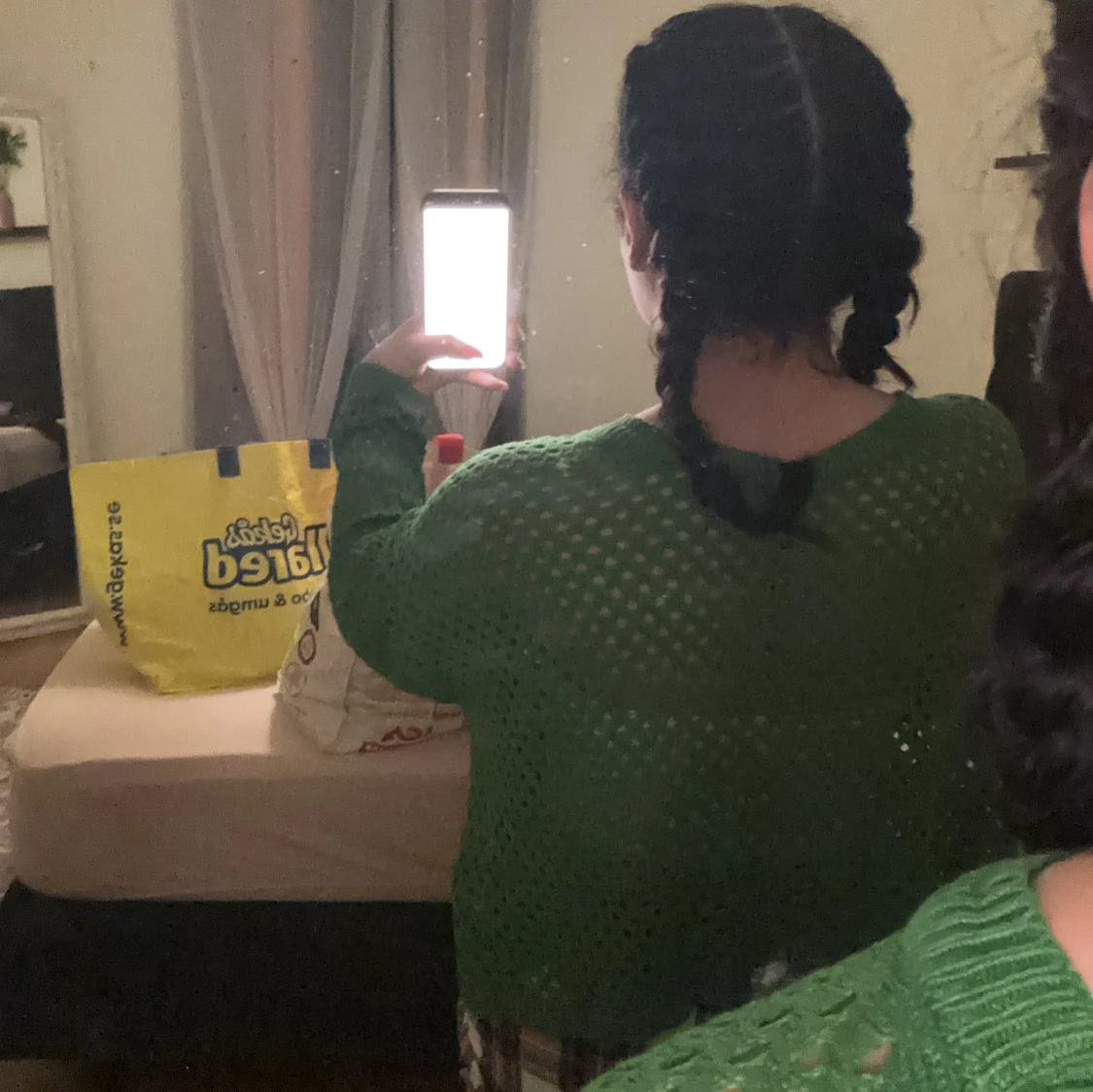 Grön stickad tröja - 1